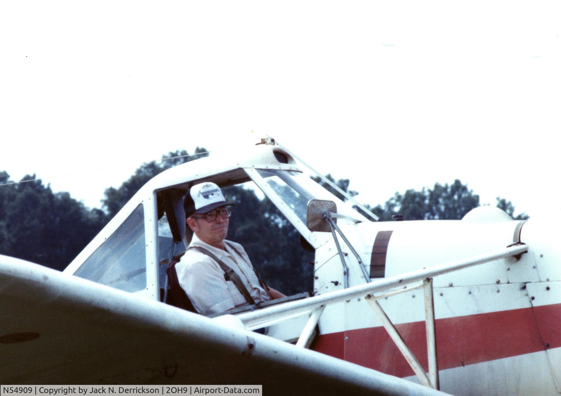 N54909, 1976 Piper PA-25-235 C/N 25-7656049, Mid-1980's CCSC