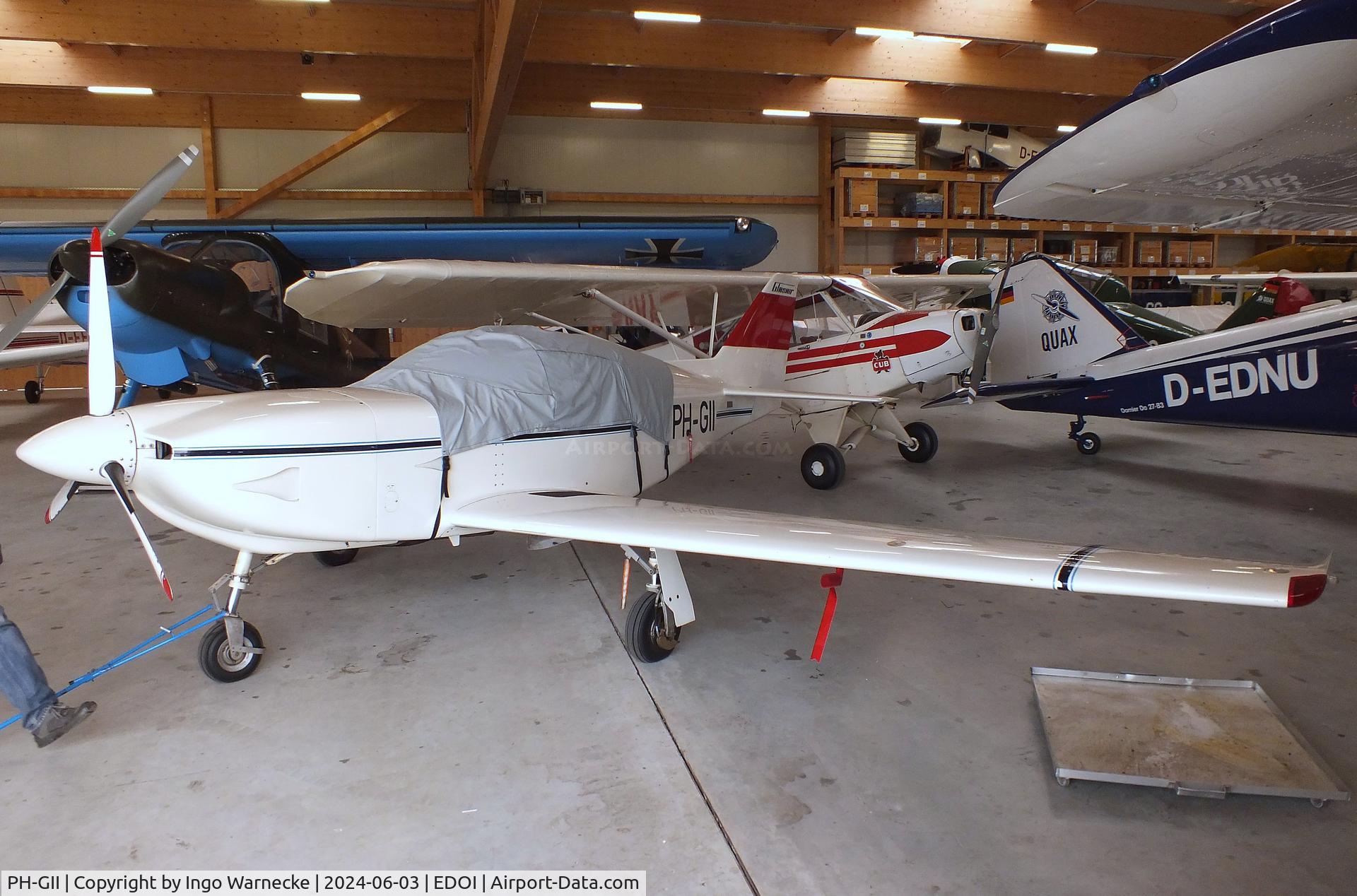 PH-GII, Stoddard-Hamilton Glasair Super II RG C/N 1116, Stoddard-Hamilton Glasair Super II RG at Bienenfarm airfield (home of part of the collection of Quax, association for the promotion of historic aircraft e.V.), Paulinenaue