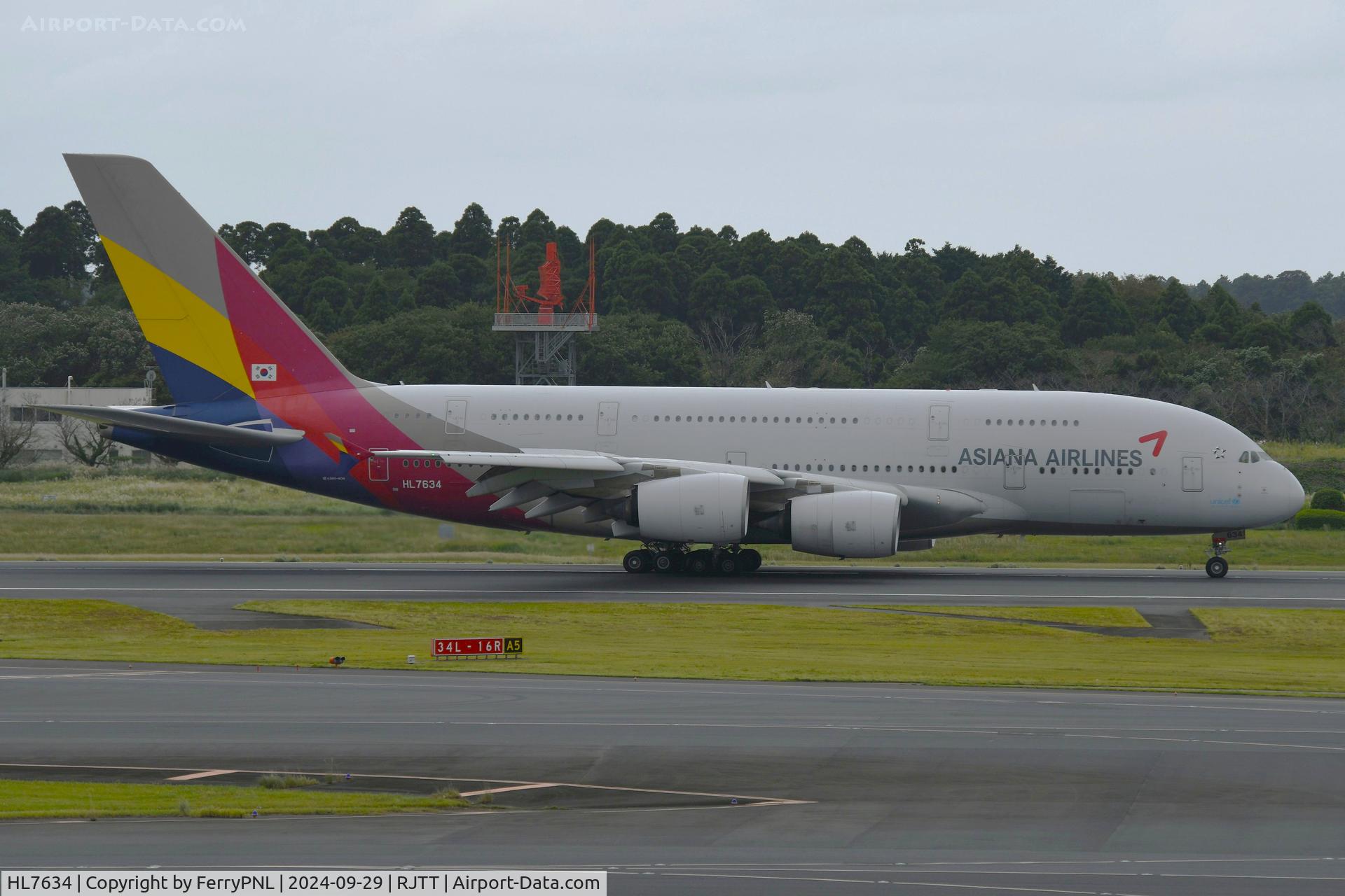 HL7634, 2014 Airbus A380-841 C/N 0179, Asiana A388 just landed
