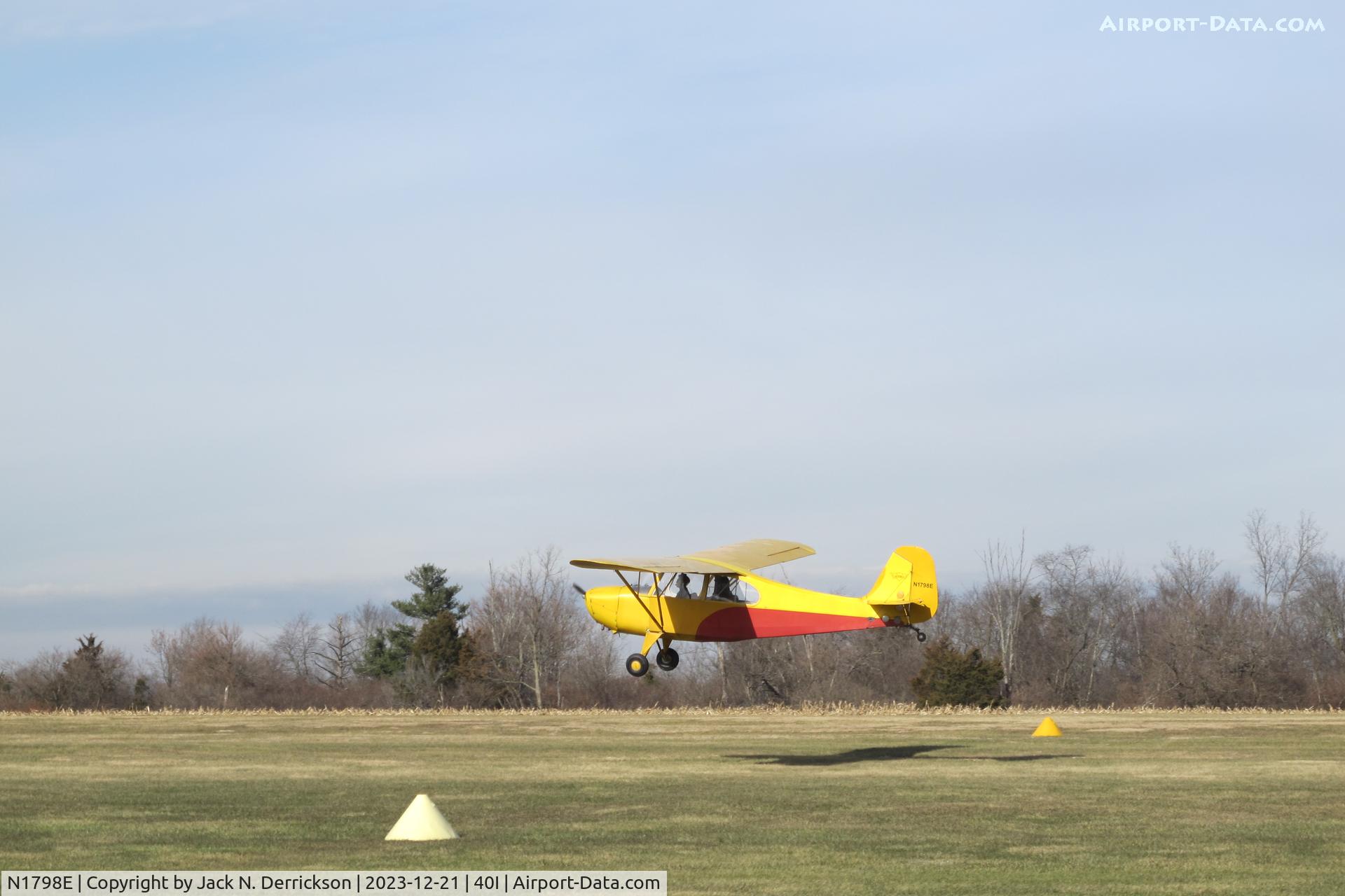 N1798E, 1946 Aeronca 7BCM C/N 7AC-5365, Cold winter day