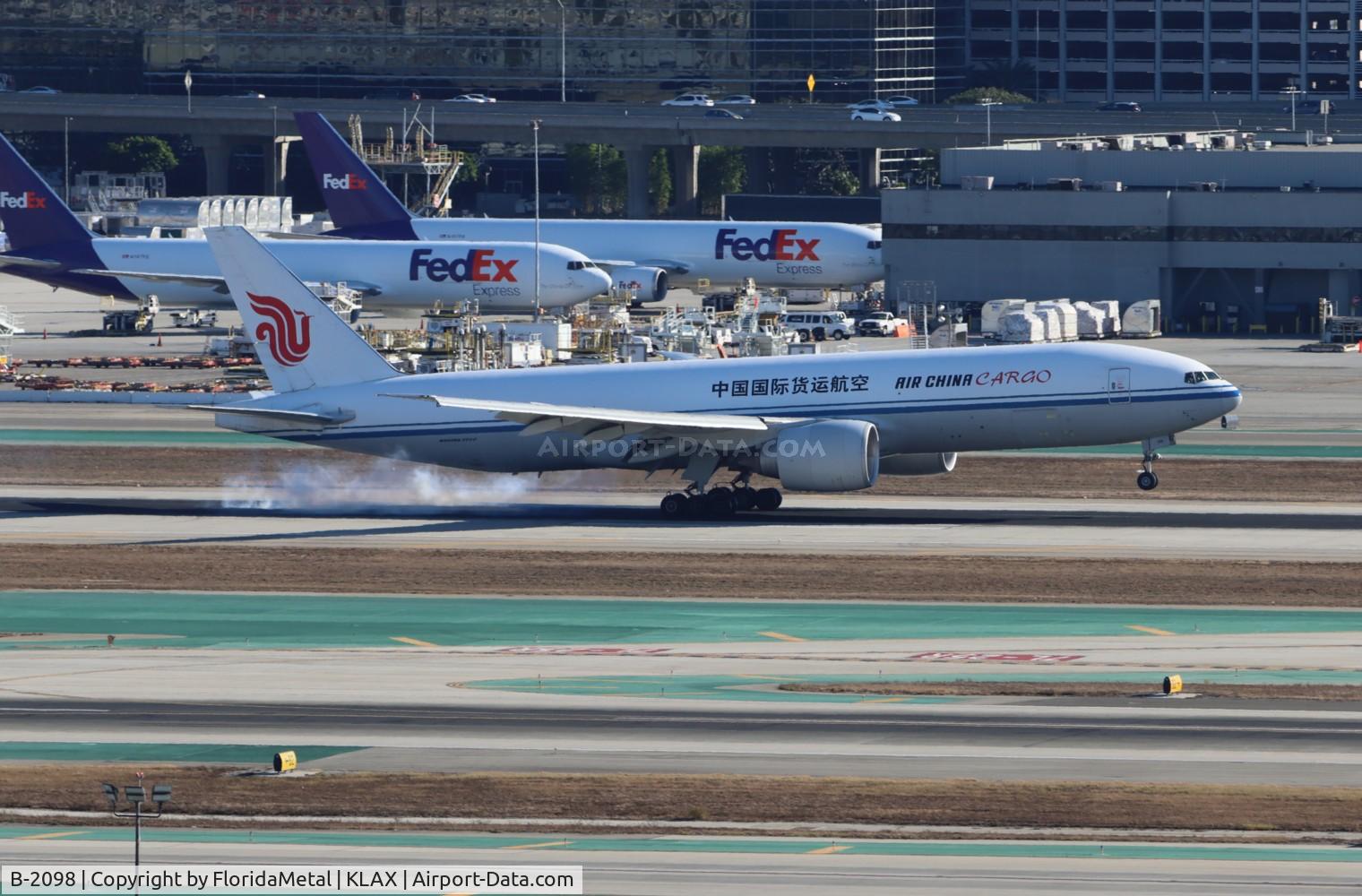 B-2098, 2014 Boeing 777-FFT C/N 44681, CAO 777-200LRF zx nlu, mmsm-lax