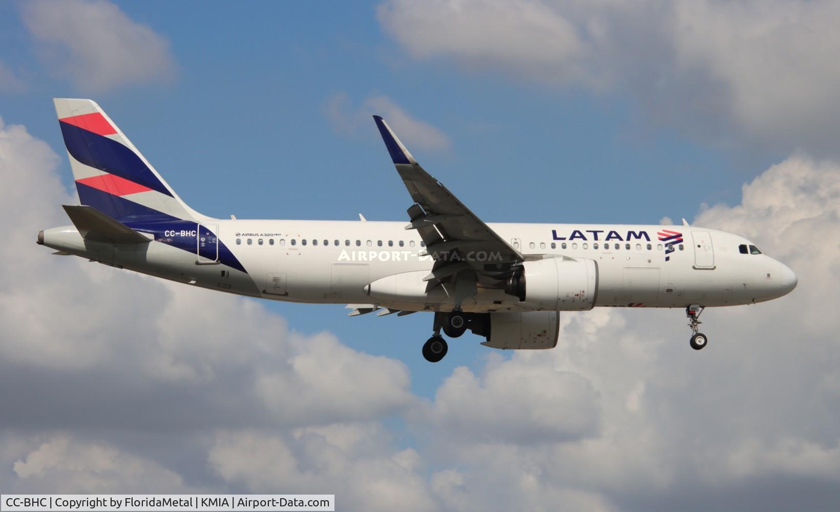 CC-BHC, 2019 Airbus A320-271N C/N 8166, LATAM A320N zx uio, seqm-mia