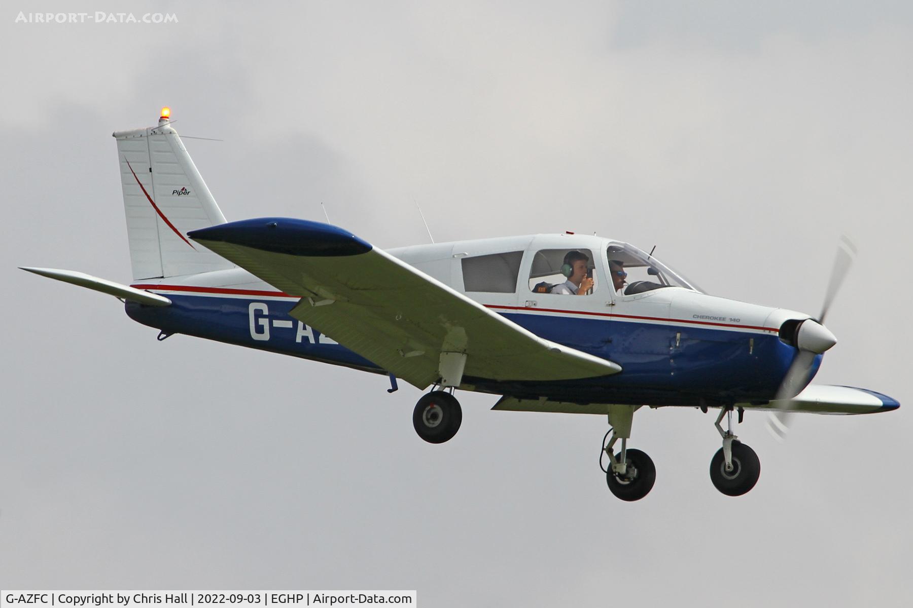 G-AZFC, 1971 Piper PA-28-140 Cherokee C/N 28-7125486, LAA fly in, Popham