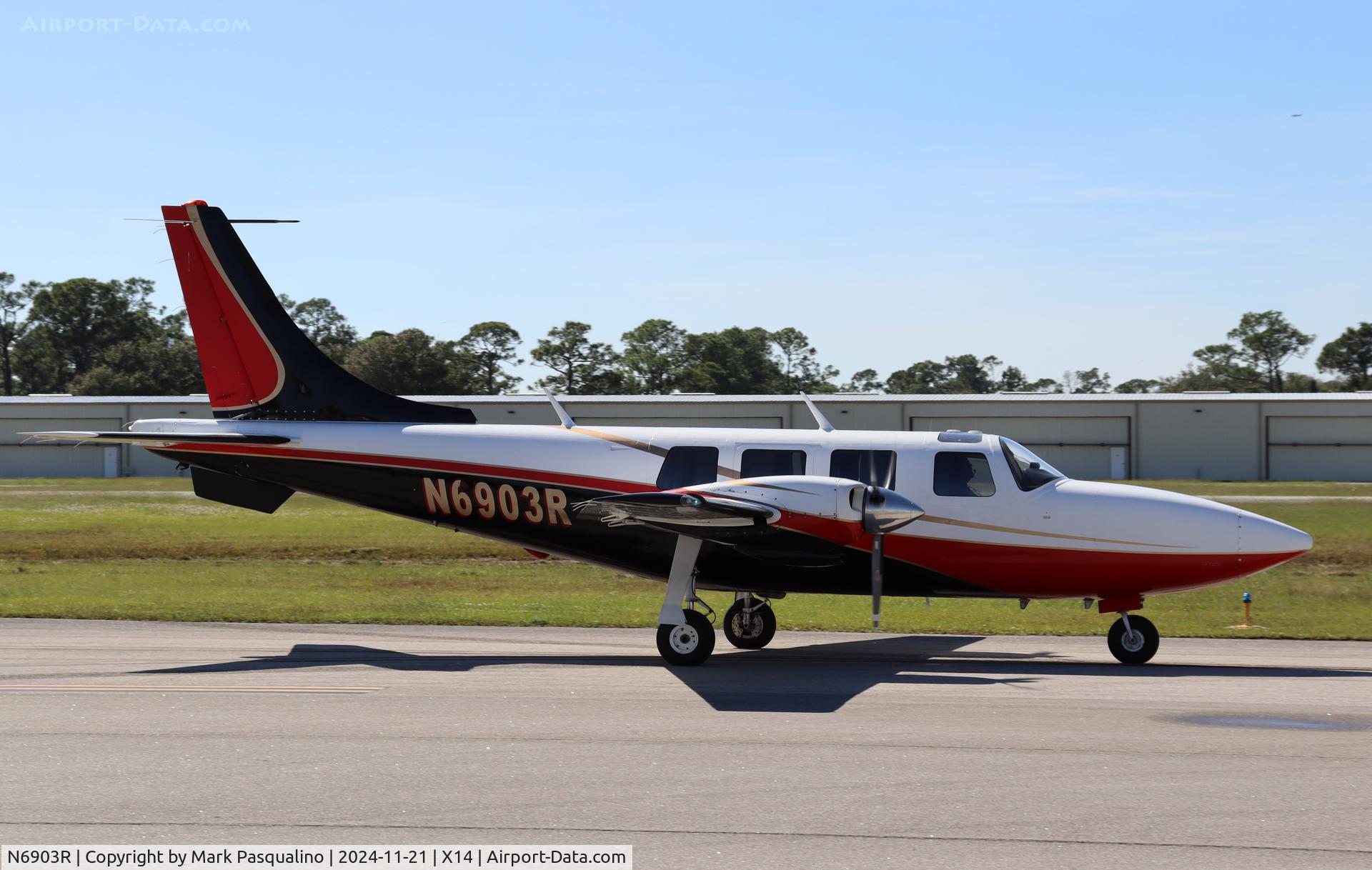 N6903R, 1983 Piper PA-60-602P Aerostar C/N 60-8365015, Piper PA-60-602P