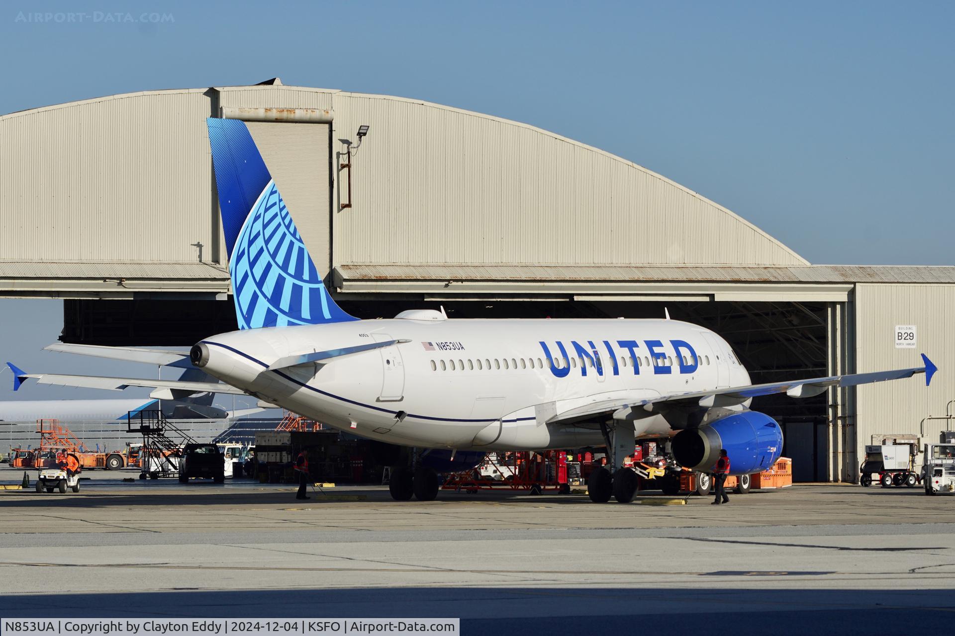 N853UA, 2002 Airbus A319-131 C/N 1688, SFO 2024.