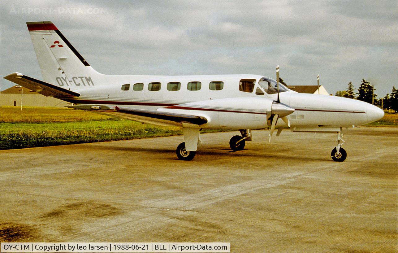 OY-CTM, 1981 Cessna 441 Conquest II C/N 441-0235, Billund 21.6.1988