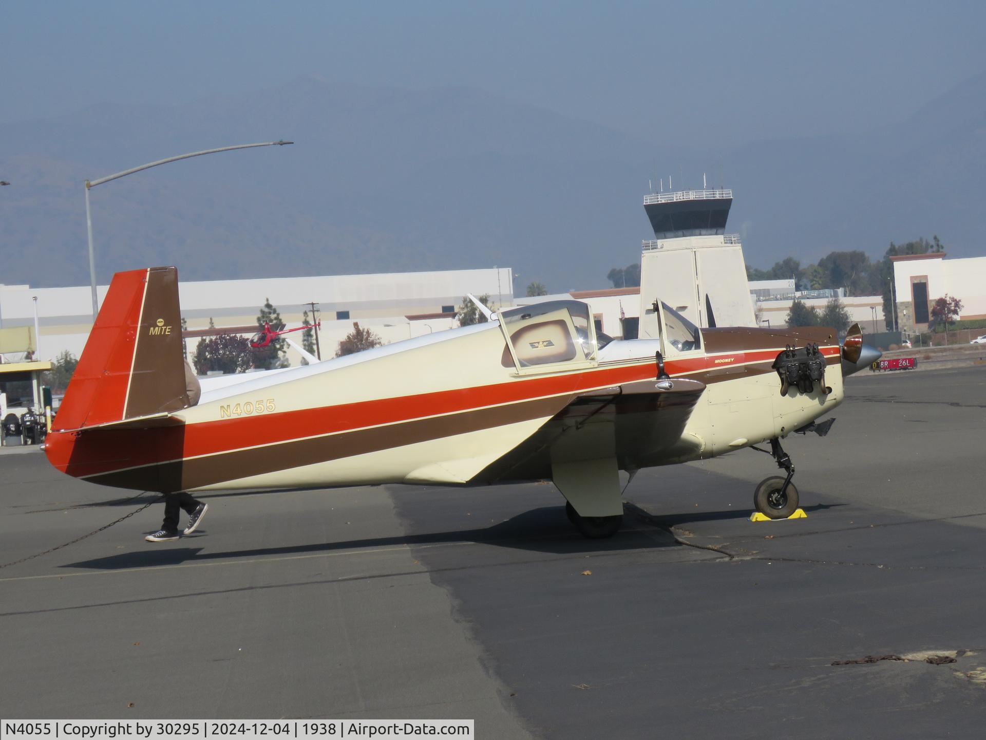N4055, 1951 Mooney M-18LA C/N 113, Parked