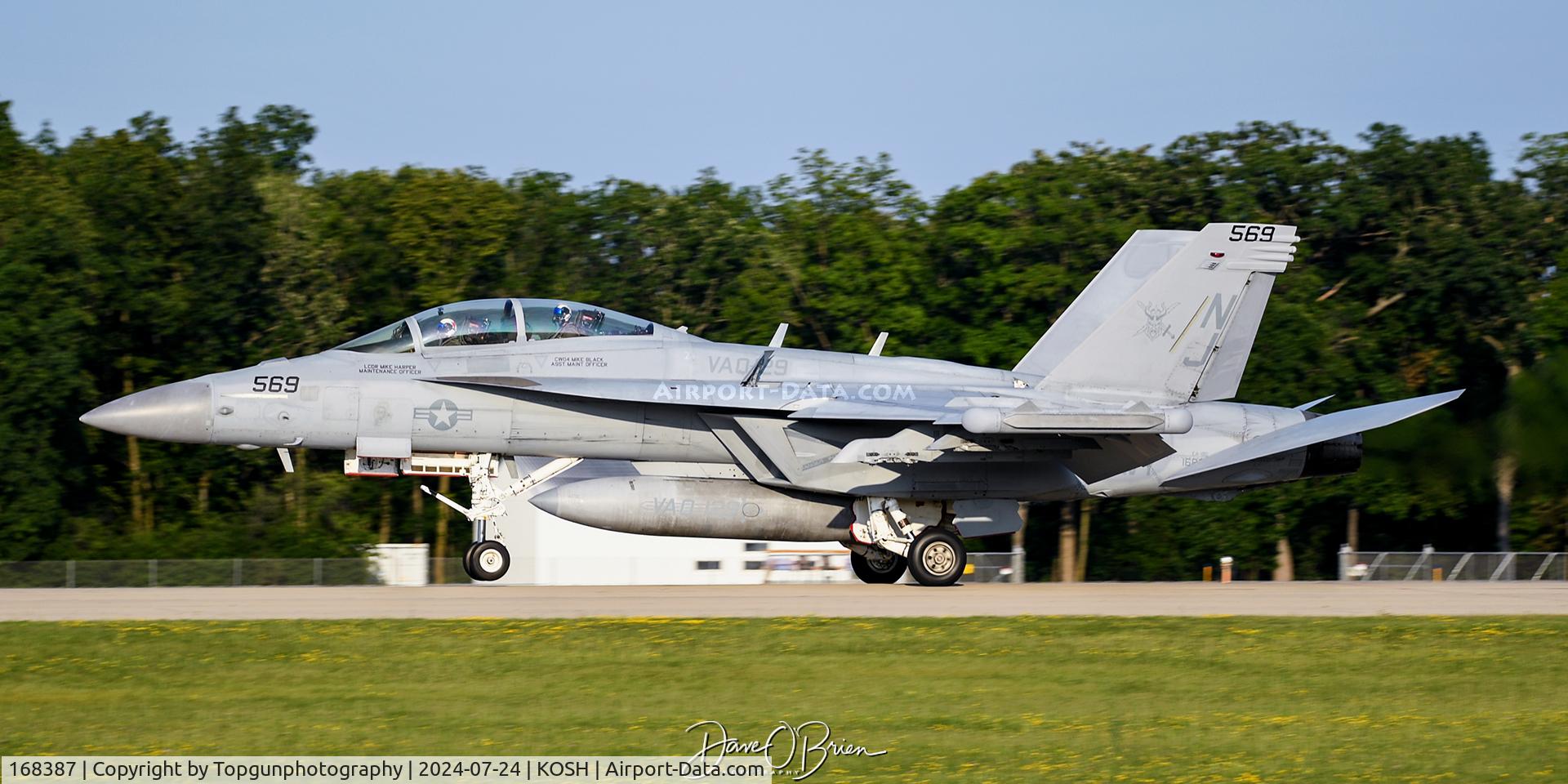 168387, Boeing EA-18G Growler C/N G-73, GRIZZLY11 rolling out