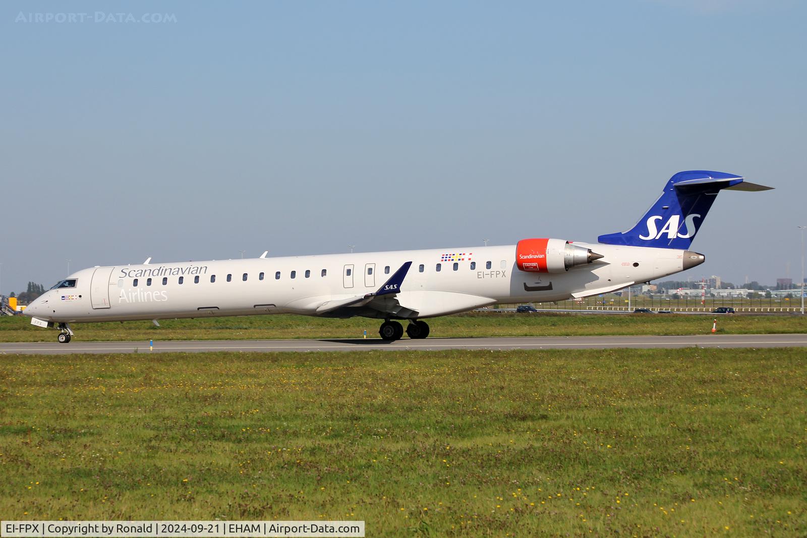 EI-FPX, 2017 Bombardier CRJ-900LR (CL-600-2D24) C/N 15444, at eham