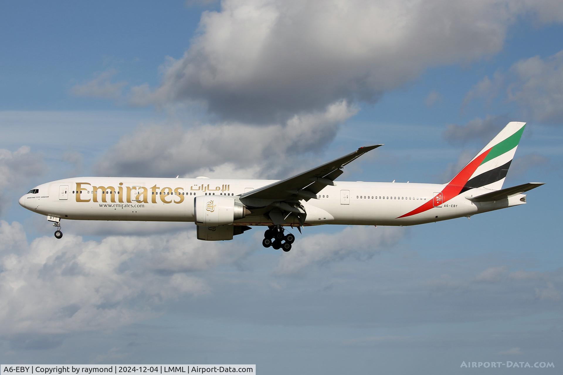 A6-EBY, 2007 Boeing 777-36N/ER C/N 33864, B777 A6-EBY Emirates Airlines