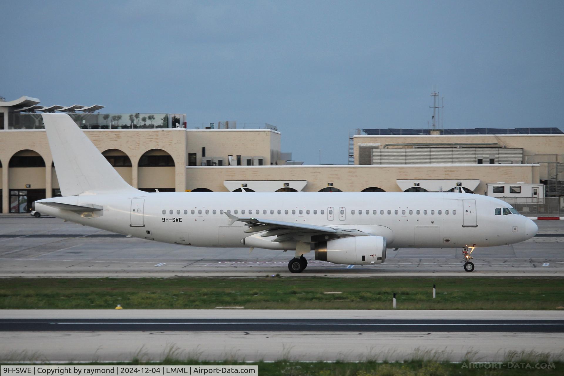 9H-SWE, 2012 Airbus A320-232 C/N 5139, A320 9H-SWE Avion Express Malta.