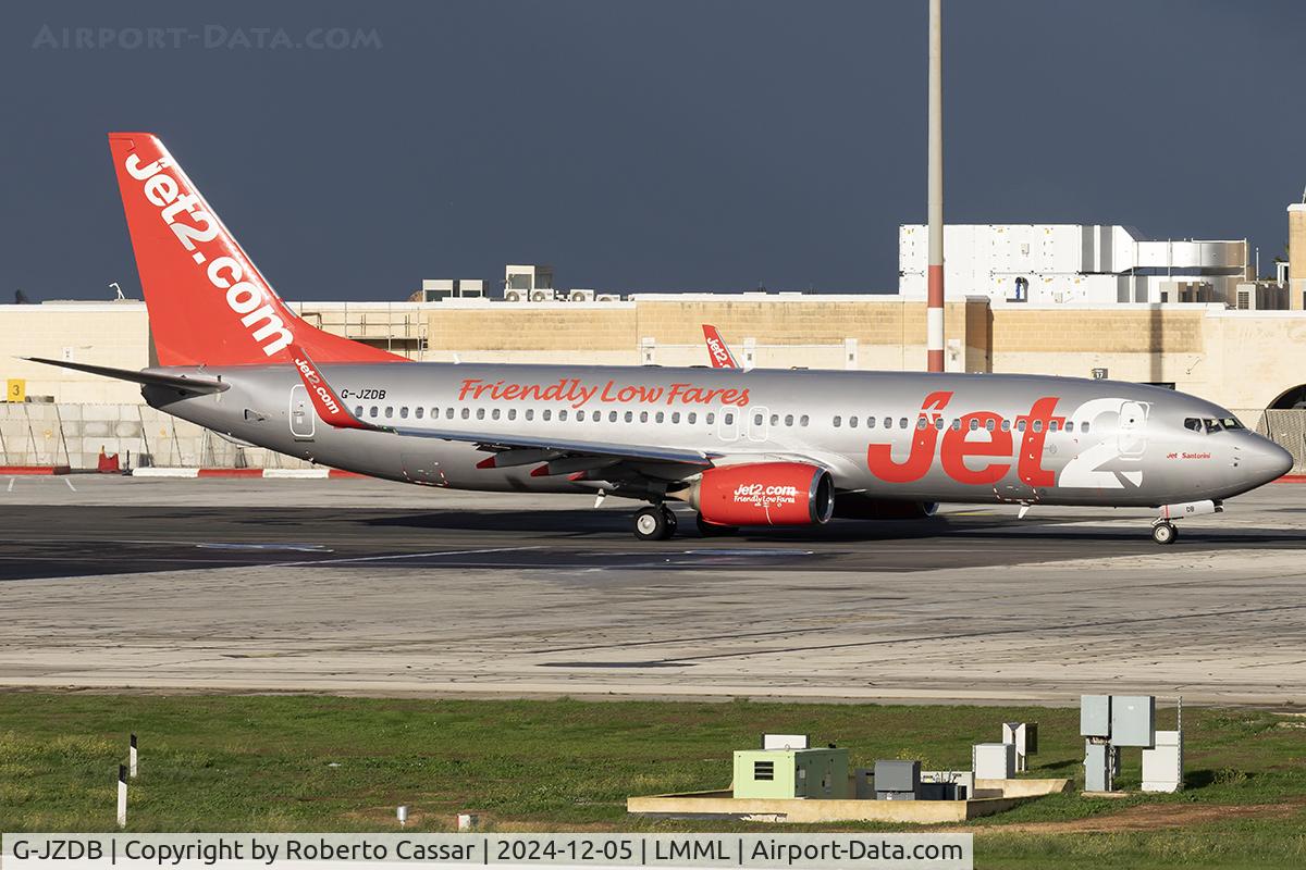 G-JZDB, 2013 Boeing 737-8KN C/N 40261, Park 9