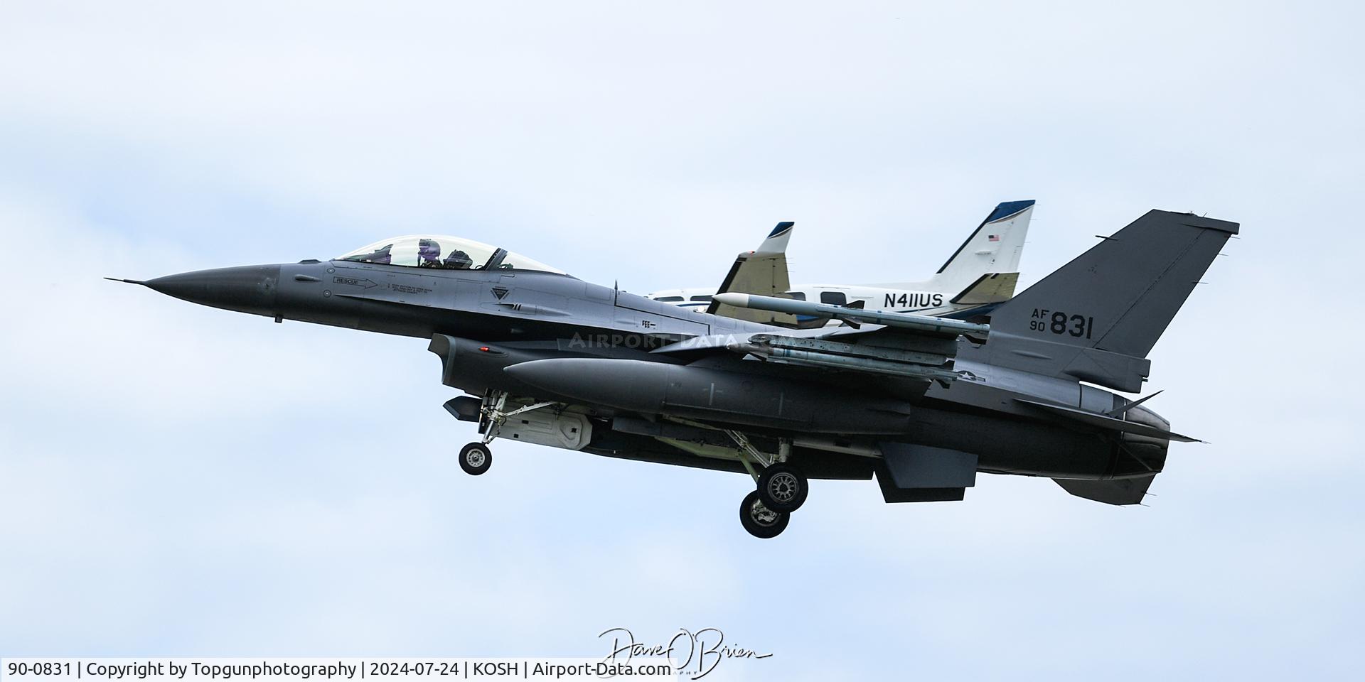 90-0831, 1990 General Dynamics F-16C Fighting Falcon C/N CC-31, MN ANG F-16 shows how NORAD intercepts planes which break the TFE's He's about to buzz the pilot who wasn't answering back on the radio