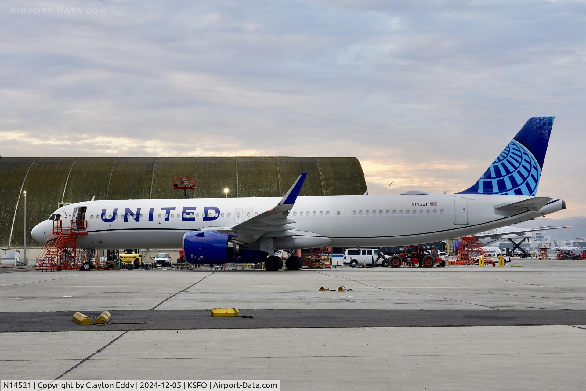 N14521, 2024 Airbus A321- 271NX NEO C/N 12175, SFO 2024.