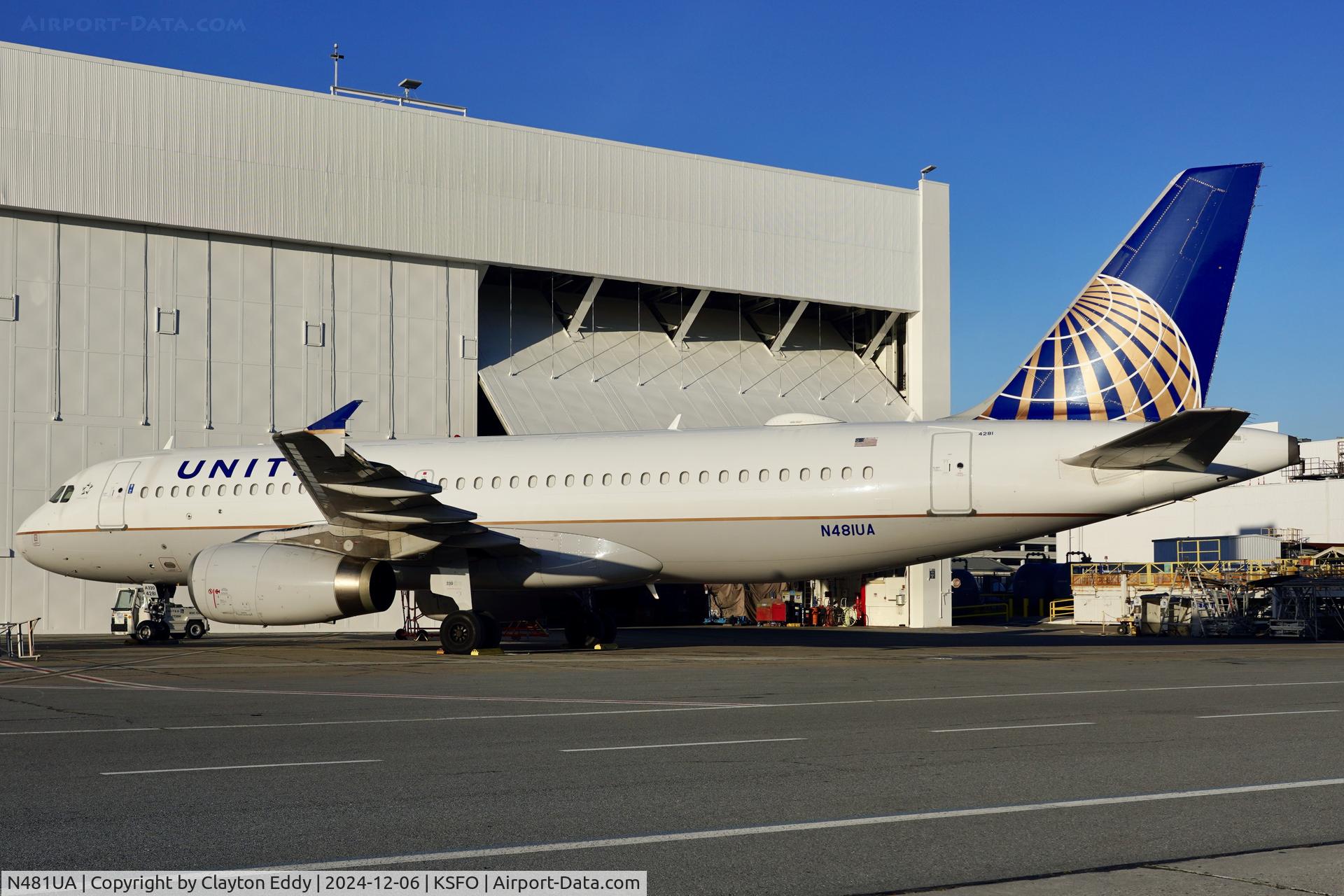 N481UA, 2001 Airbus A320-232 C/N 1559, SFO 2024.