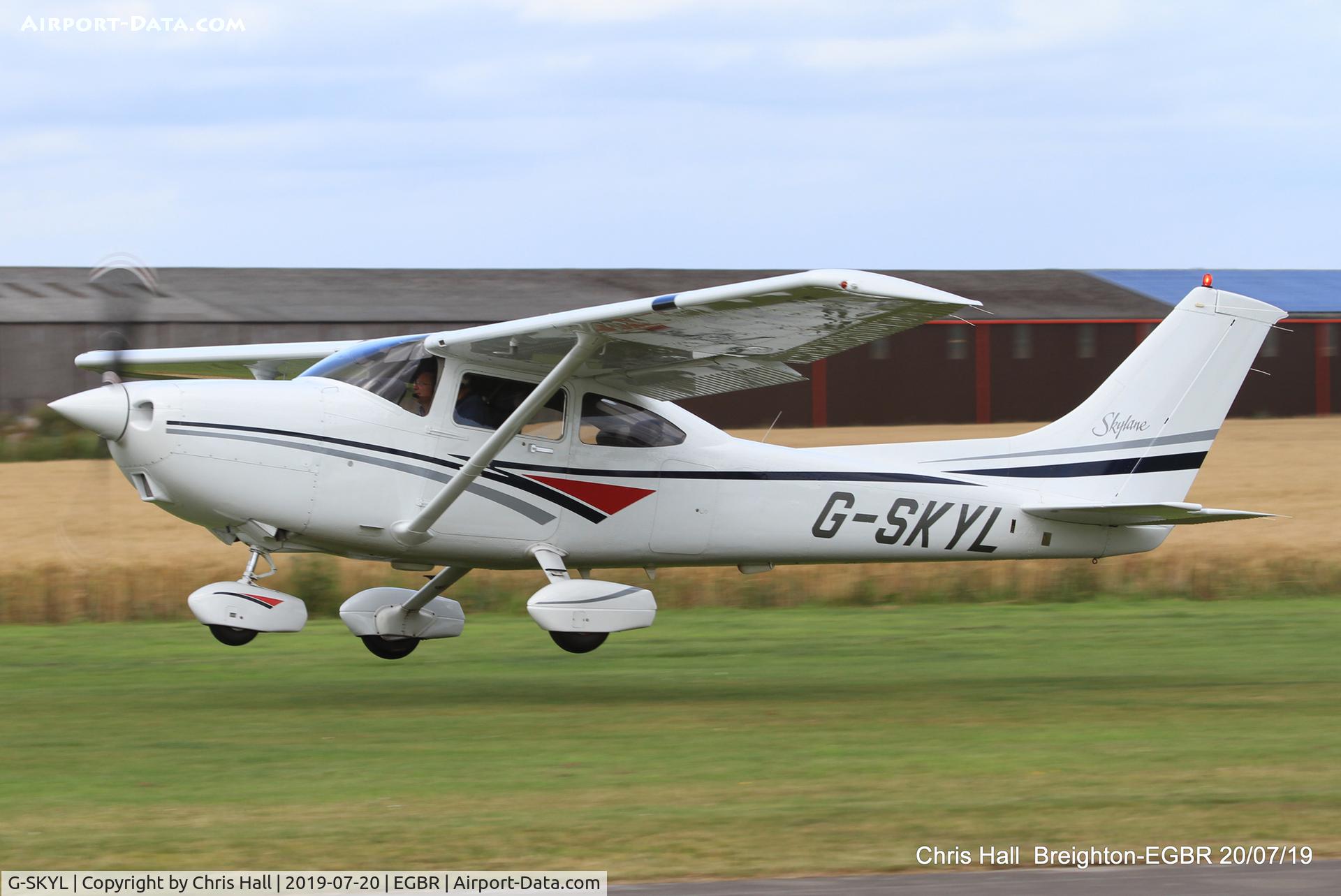 G-SKYL, 1998 Cessna 182S Skylane C/N 18280176, Breighton
