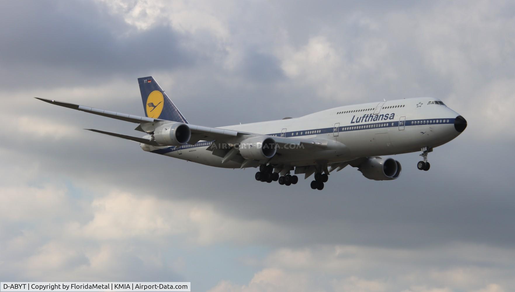 D-ABYT, 2015 Boeing 747-830 C/N 37844, retro DLH 748 zx fra, eddf-mia