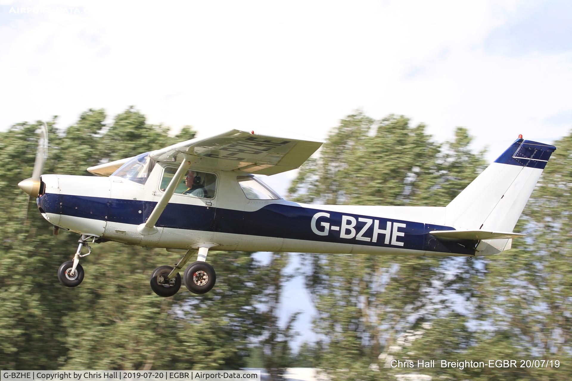 G-BZHE, 1978 Cessna 152 C/N 152-81303, Breighton