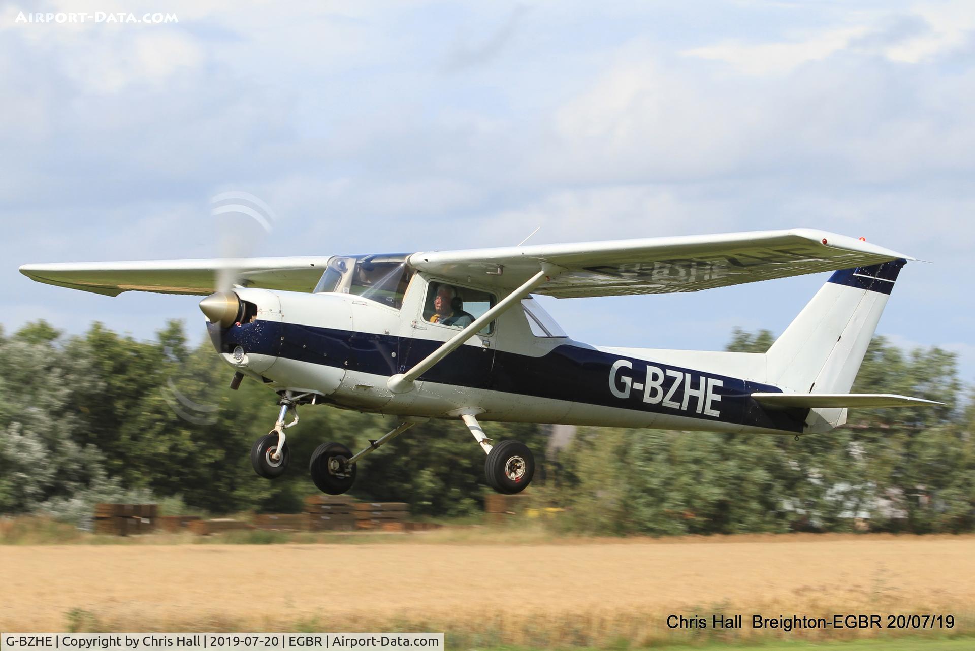 G-BZHE, 1978 Cessna 152 C/N 152-81303, Breighton