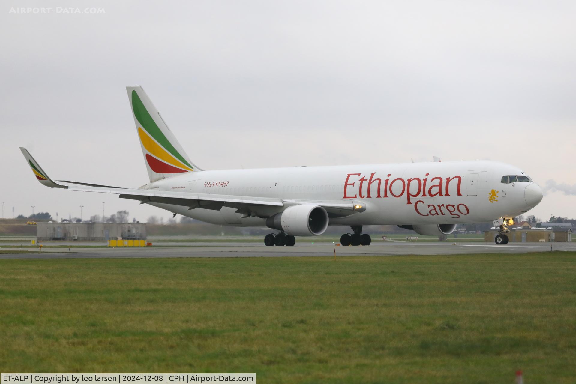 ET-ALP, 2005 Boeing 767-360/ER C/N 33769, Copenhagen 8.12.2024