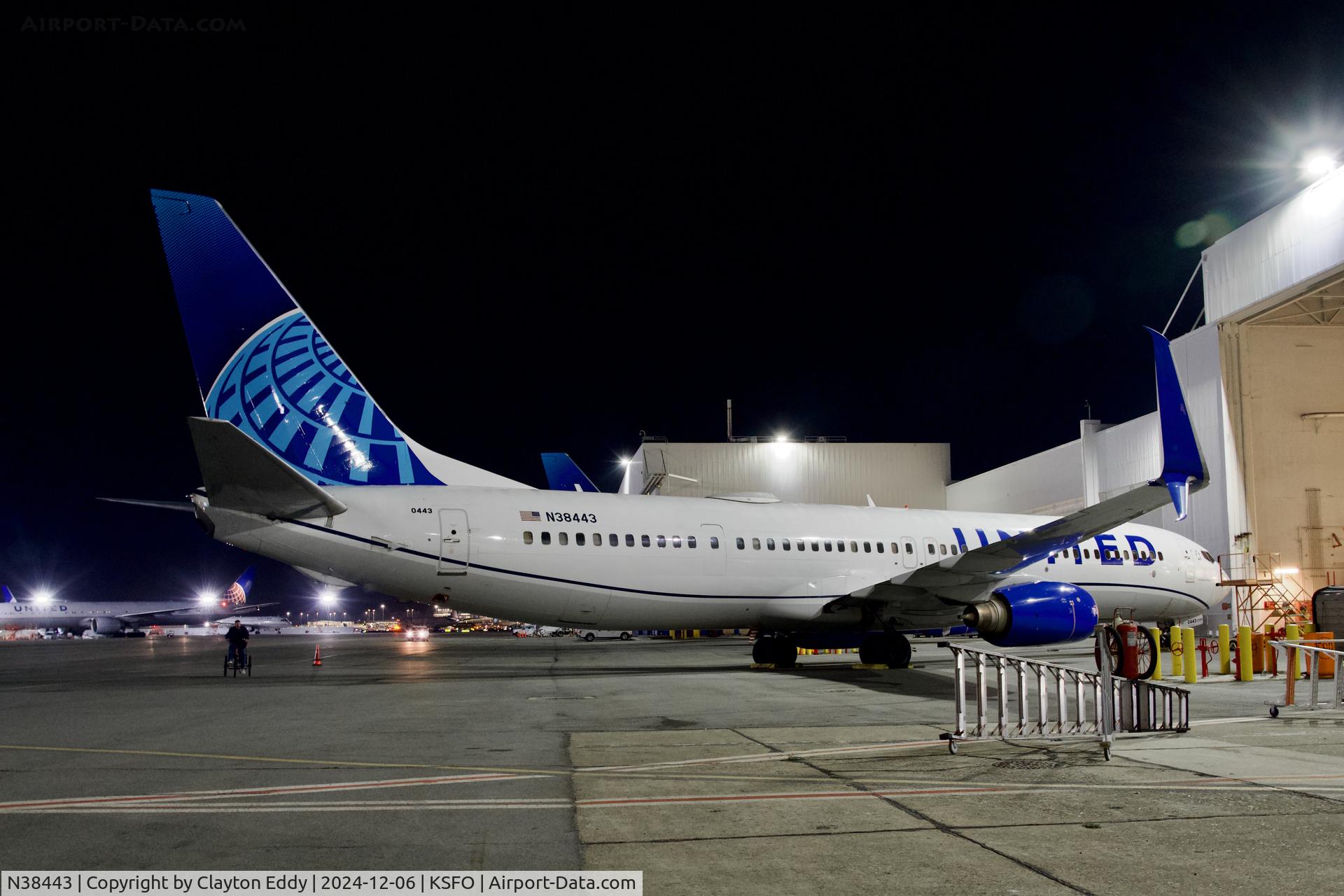 N38443, 2010 Boeing 737-924/ER C/N 31655, SFO 2024.