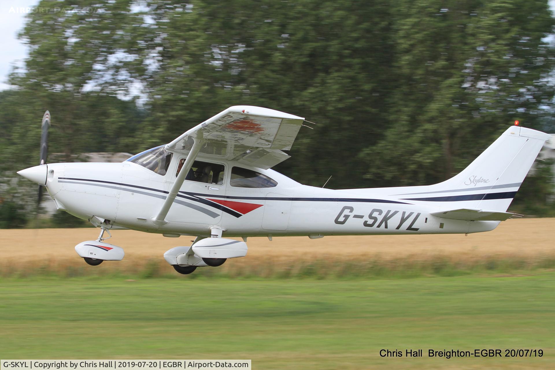 G-SKYL, 1998 Cessna 182S Skylane C/N 18280176, Breighton