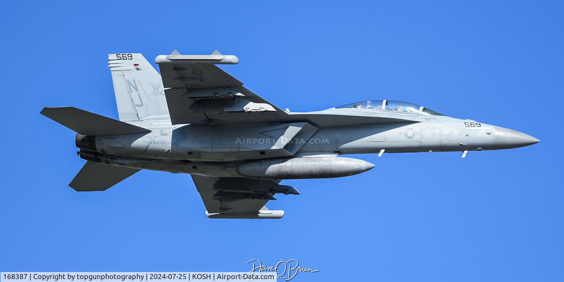 168387, Boeing EA-18G Growler C/N G-73, GRIZZLY11 in from the left