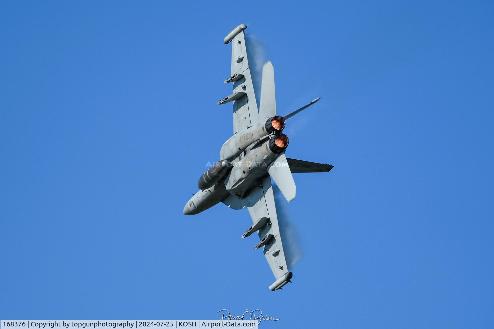 168376, Boeing EA-18G Growler C/N G-62, GRIZZLY12 overhead break