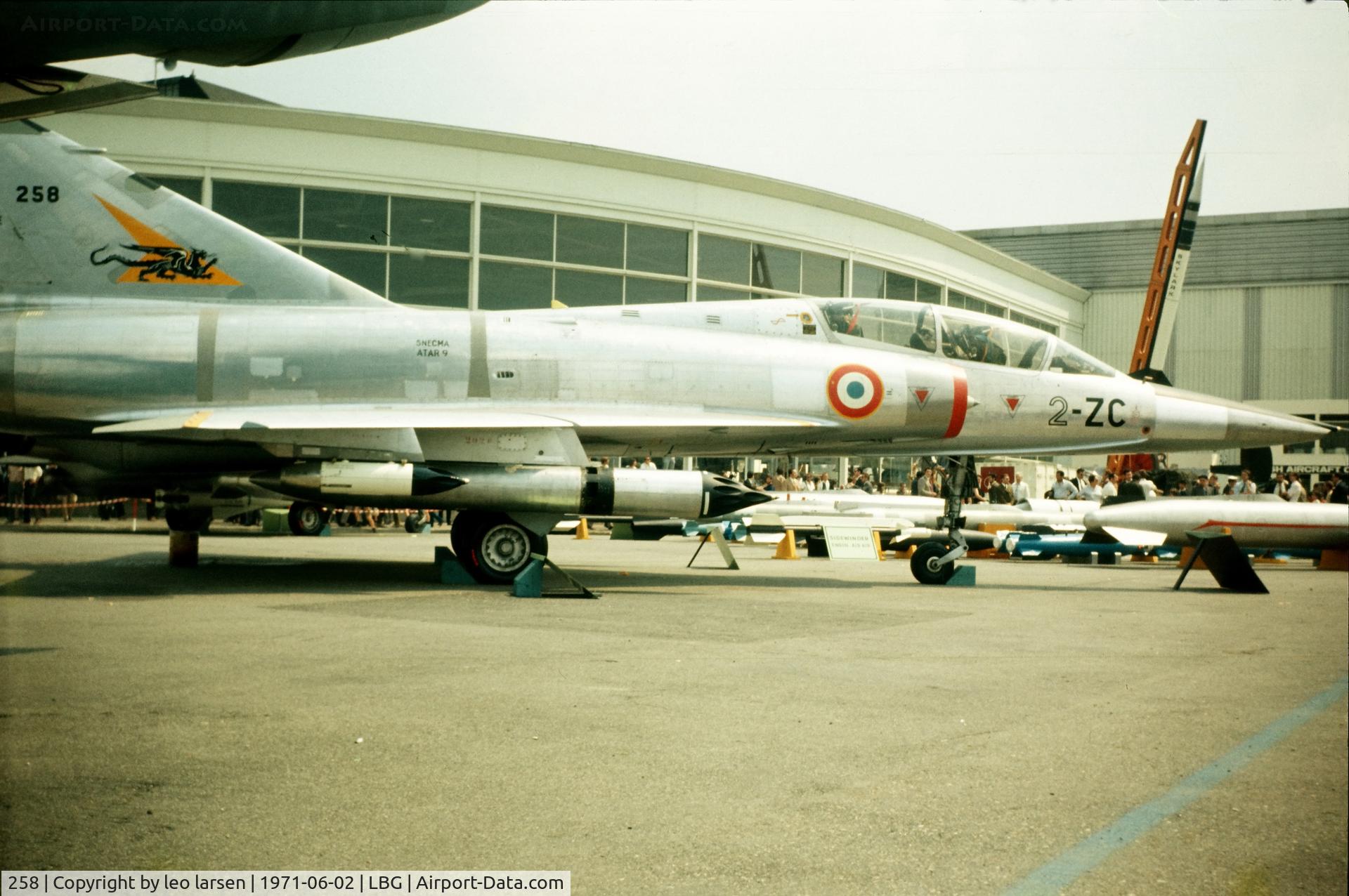 258, Dassault Mirage IIIBE C/N 258, Parris Air Show 2.6.1971