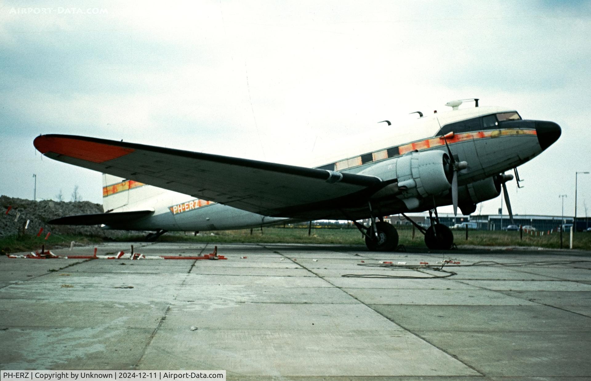 PH-ERZ, 1943 Douglas C-47A-DL C/N 20518, Unknowbn