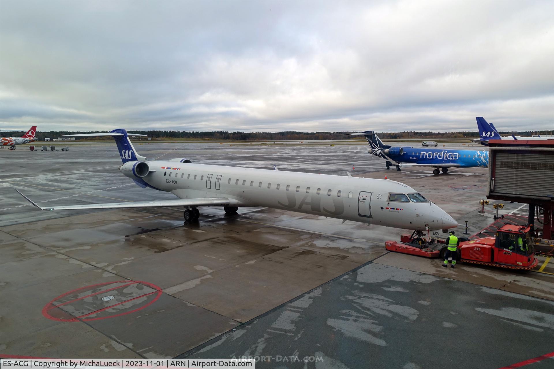 ES-ACG, 2012 Bombardier CRJ-900 NG (CL-600-2D24) C/N 15277, At Arlanda