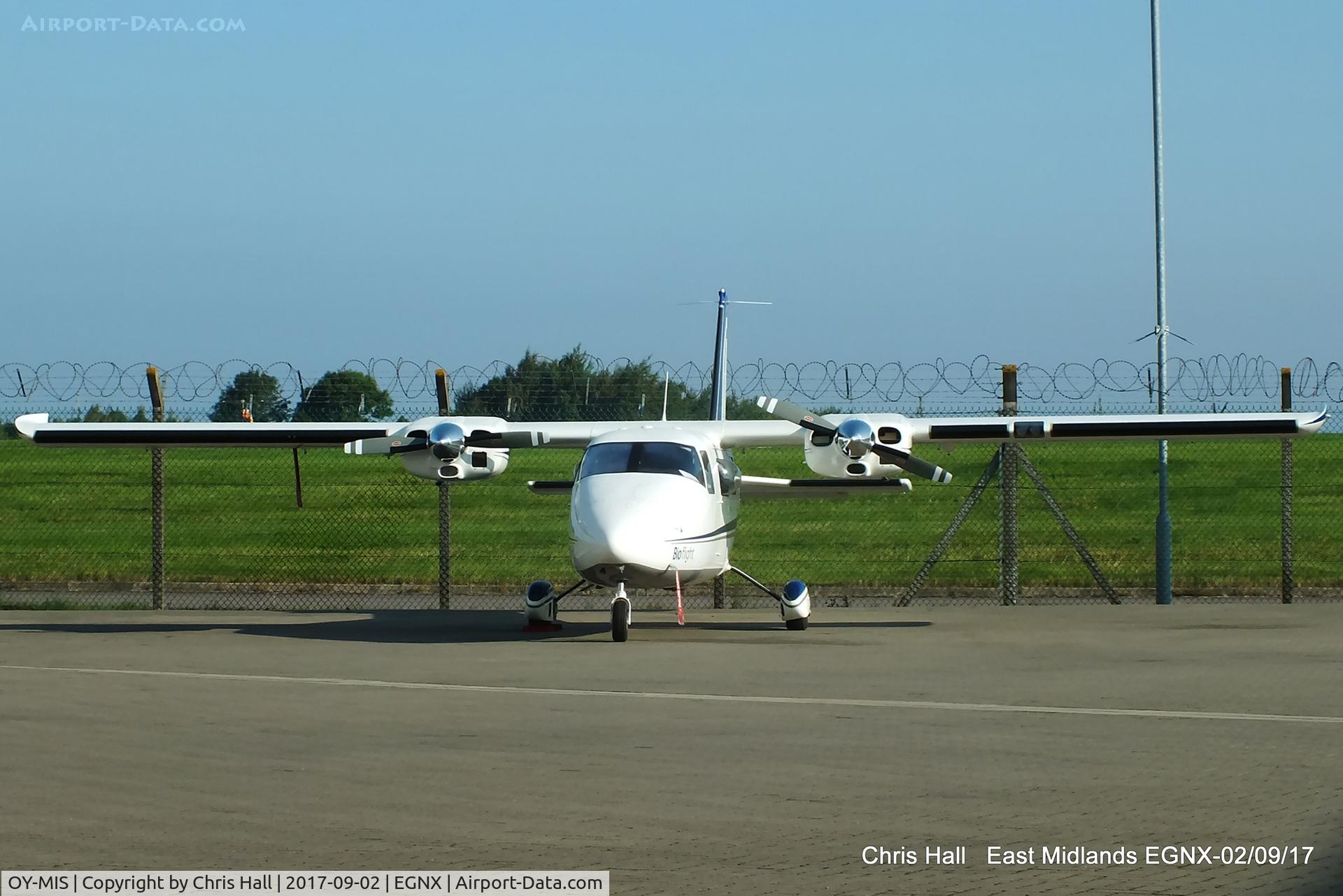 OY-MIS, Vulcanair P-68C C/N 500/C, East Midlands