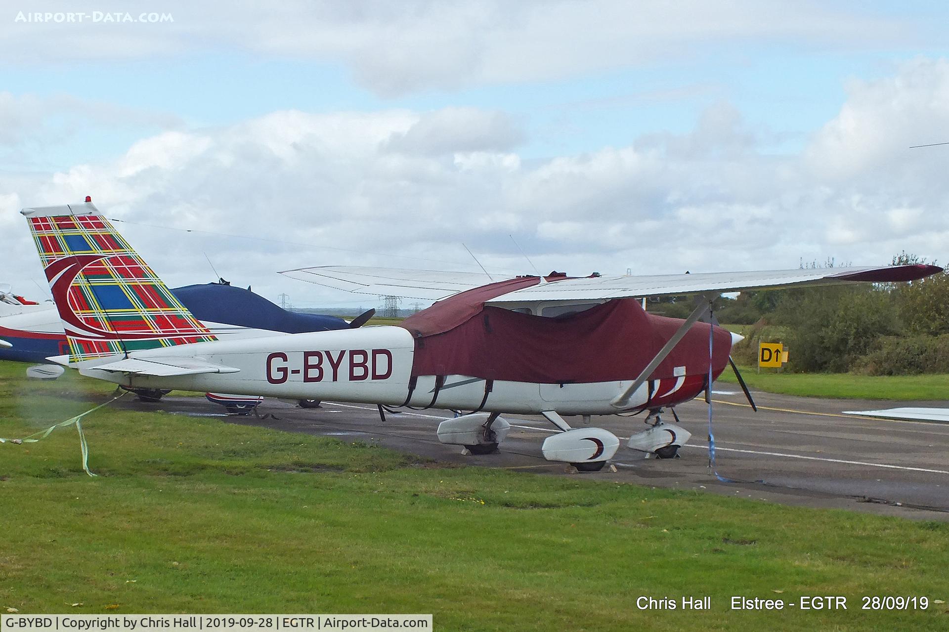 G-BYBD, 1968 Reims F172H Skyhawk C/N 0487, Elstree