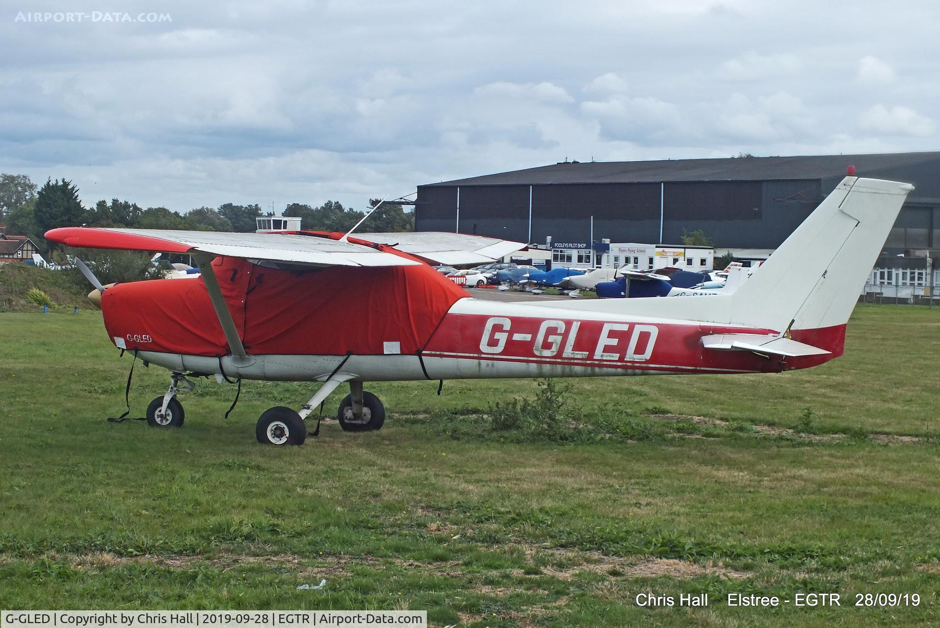 G-GLED, 1975 Cessna 150M C/N 150-76673, Elstree