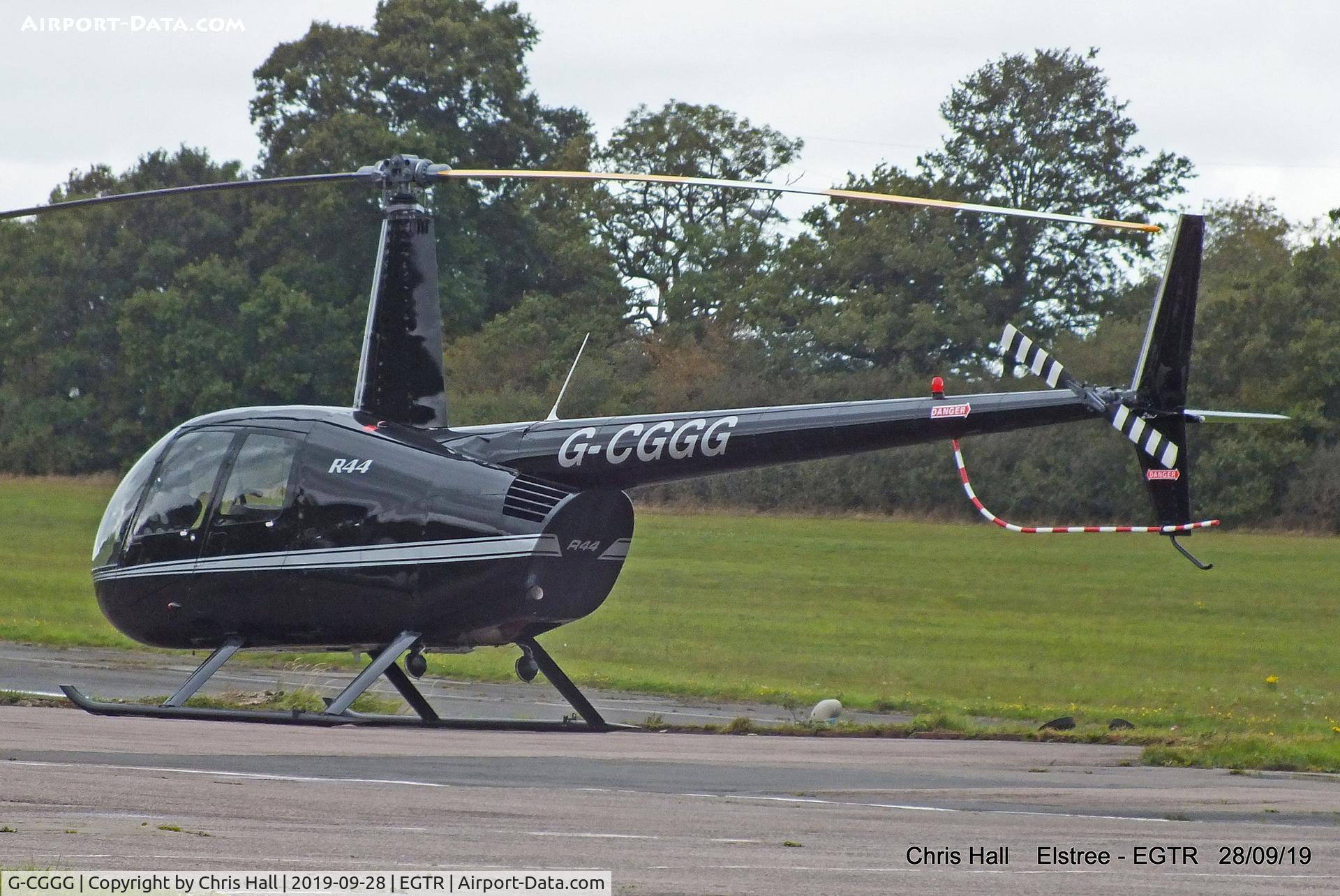 G-CGGG, 1999 Robinson R44 Astro C/N 0626, Elstree