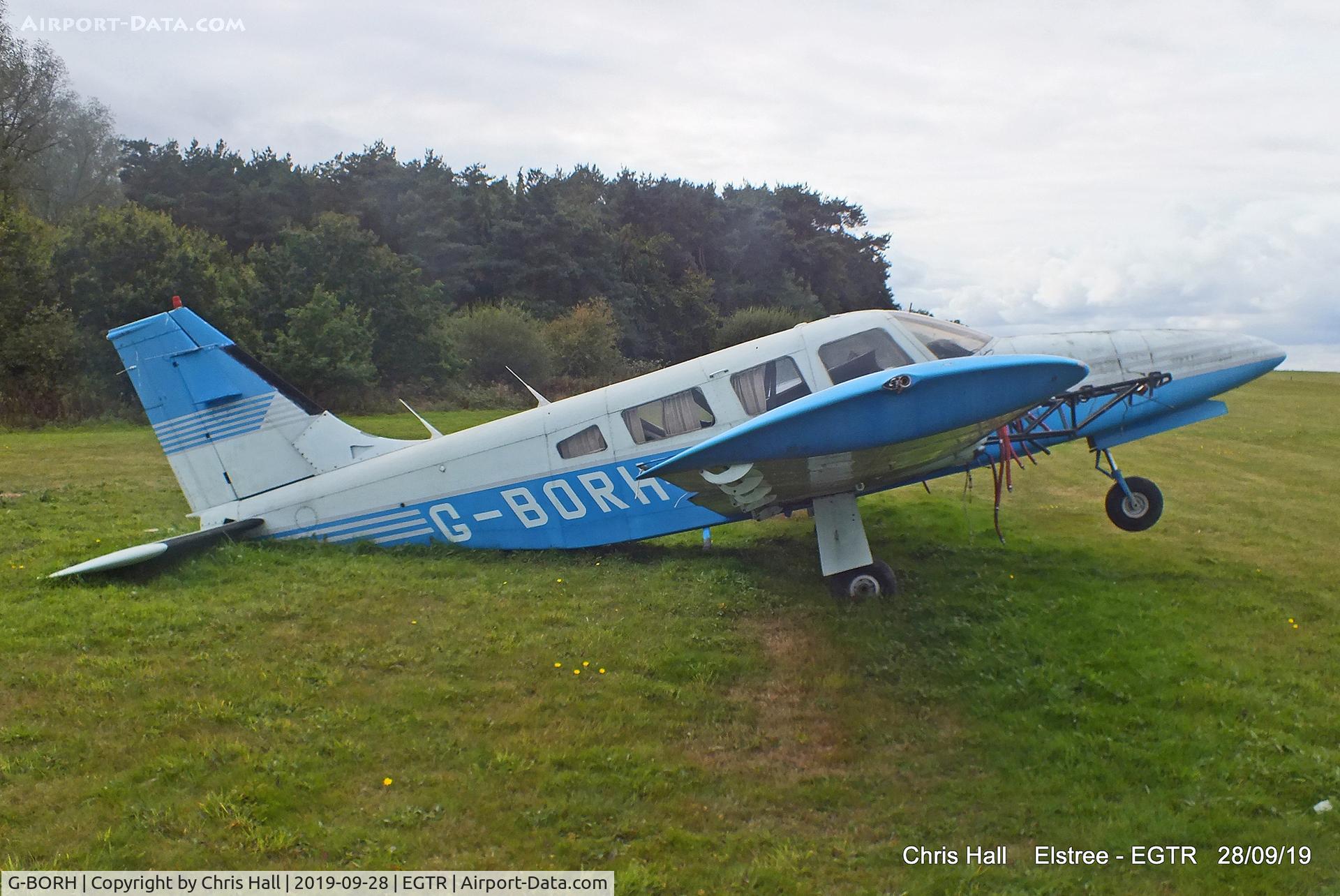G-BORH, 1980 Piper PA-34-200T Seneca II C/N 34-8070352, Elstree