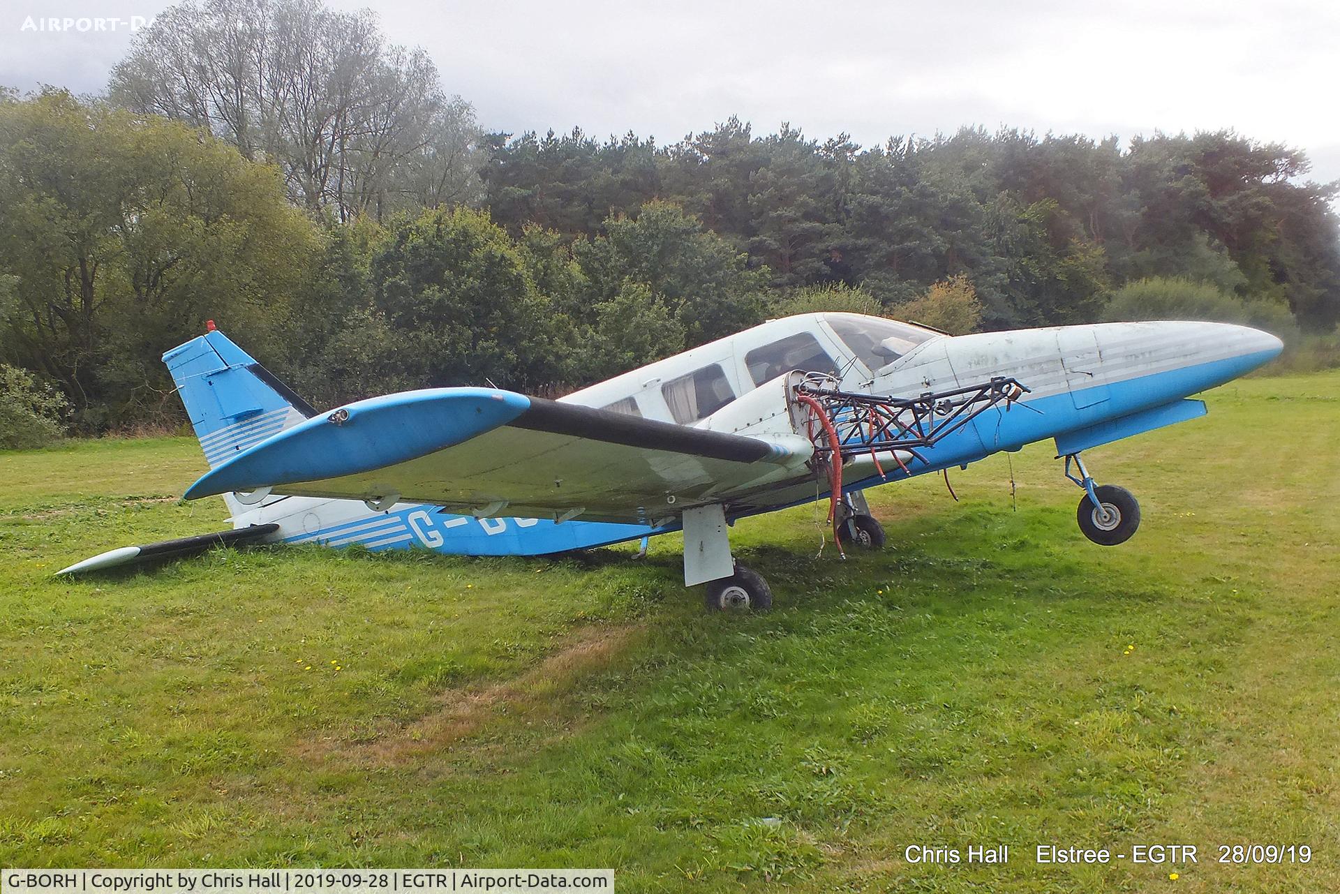 G-BORH, 1980 Piper PA-34-200T Seneca II C/N 34-8070352, Elstree