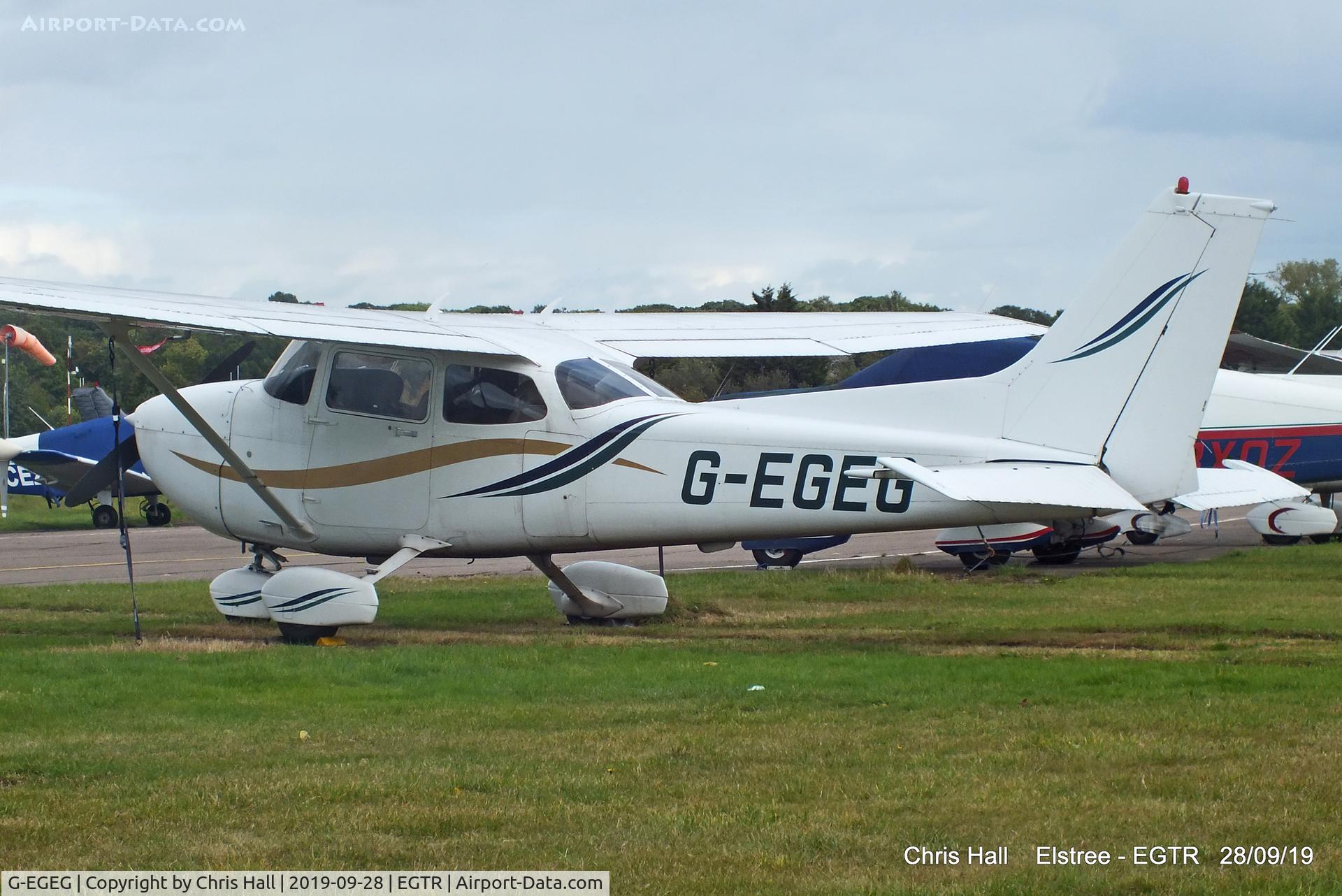 G-EGEG, 2000 Cessna 172R C/N 17280894, Elstree