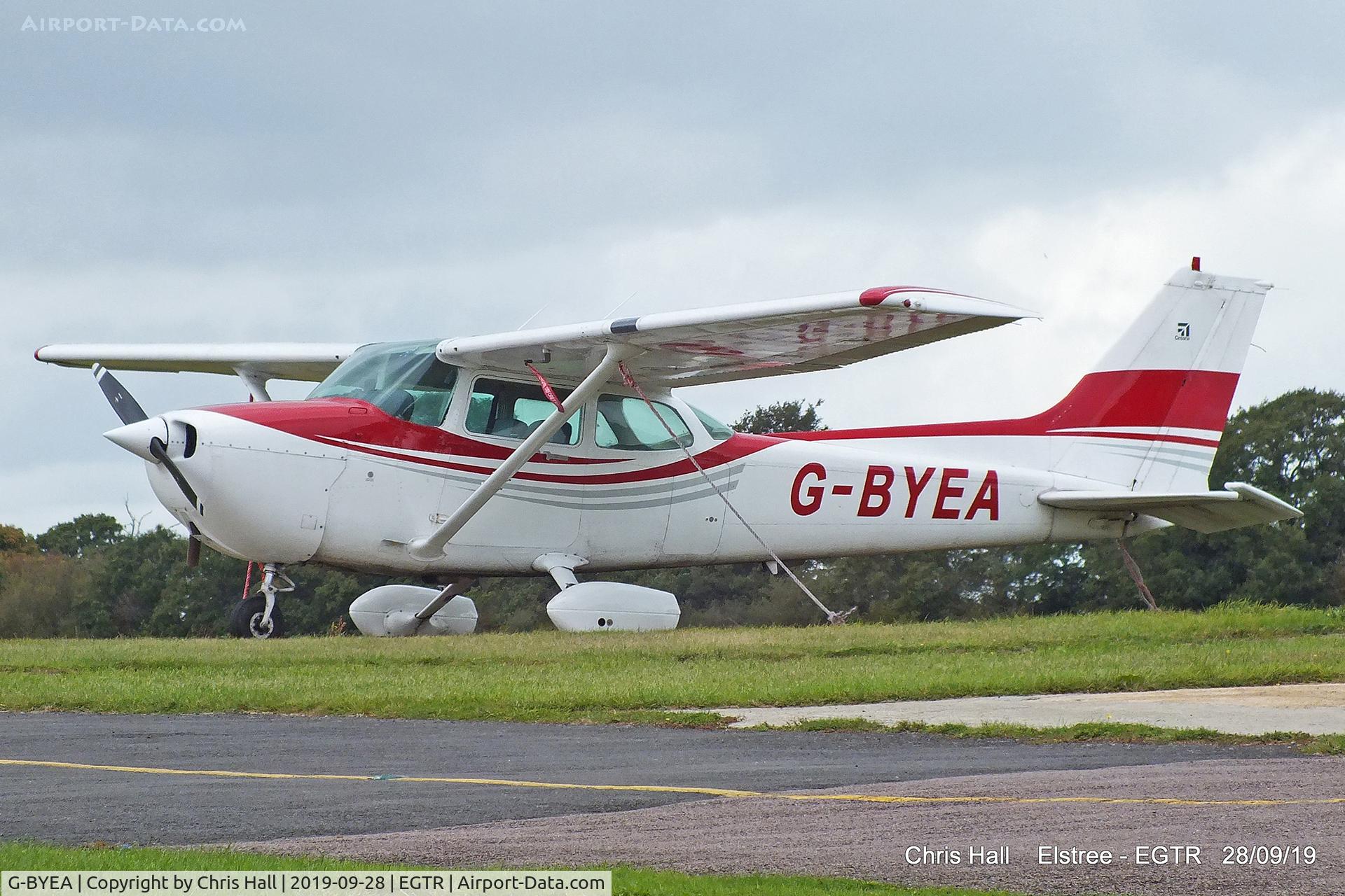 G-BYEA, 1981 Cessna 172P C/N 172-75464, Elstree