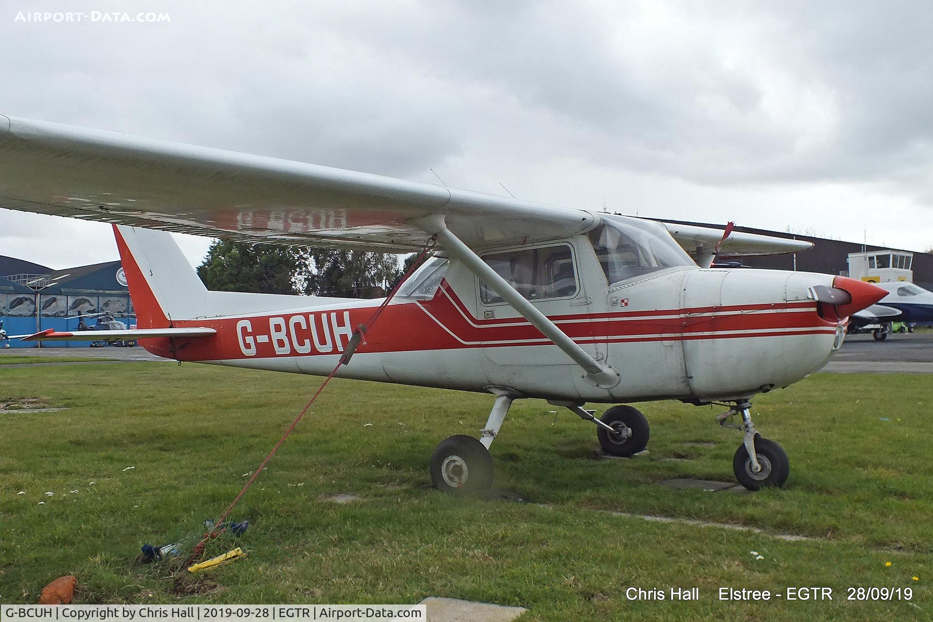 G-BCUH, 1975 Cessna F150M C/N 1195, Elstree