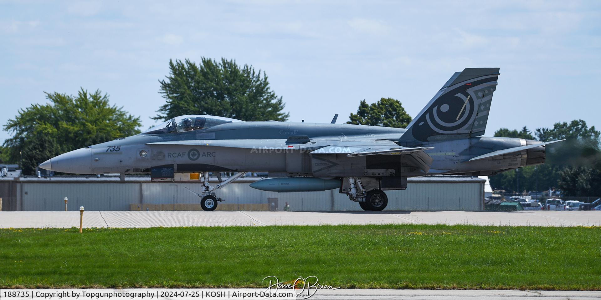 188735, McDonnell Douglas CF-188A Hornet C/N 0254/A203, Canadian Demo backup Hornet rolling to the end