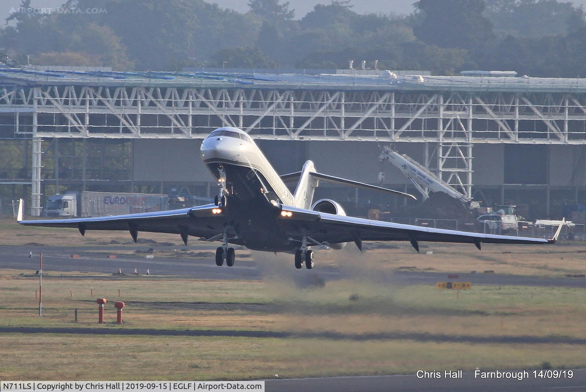N711LS, 2012 Bombardier BD-700-1A10 Global 6000 C/N 9476, Farnborough