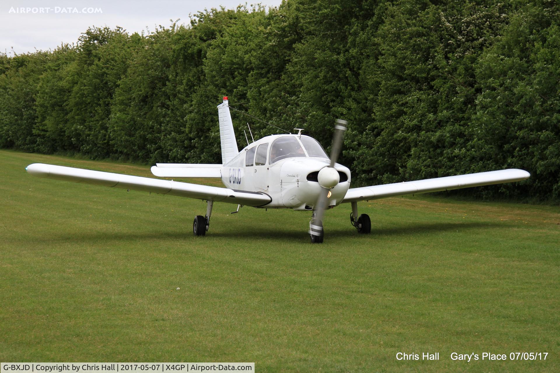 G-BXJD, 1967 Piper PA-28-180 Cherokee C/N 28-4215, on a private strip in Lincolnshire