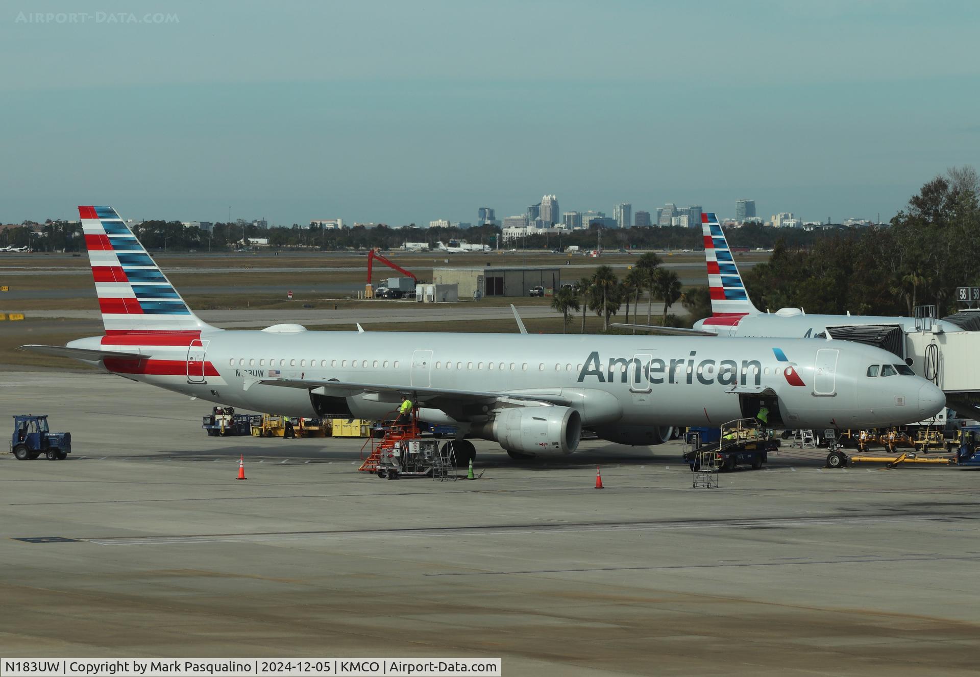 N183UW, 2001 Airbus A321-211 C/N 1539, Airbus A321-211
