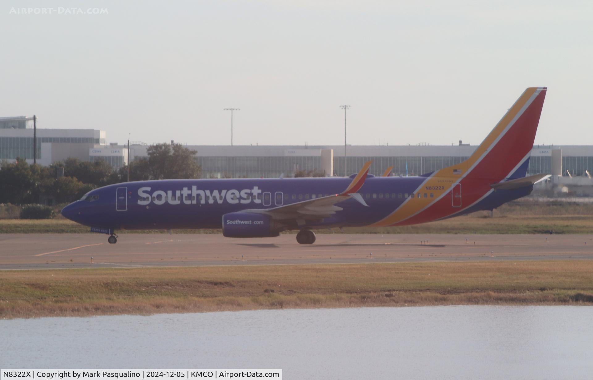 N8322X, 2012 Boeing 737-8H4 C/N 36997, Boeing 737-8H4