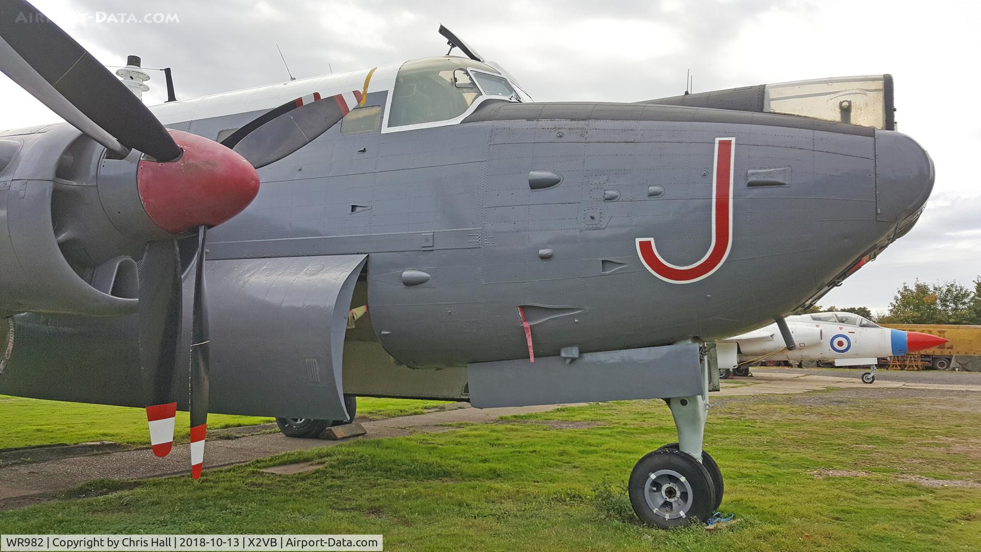 WR982, 1958 Avro 716 Shackleton MR.3/3 C/N 8106M, Gatwick Aviation Museum