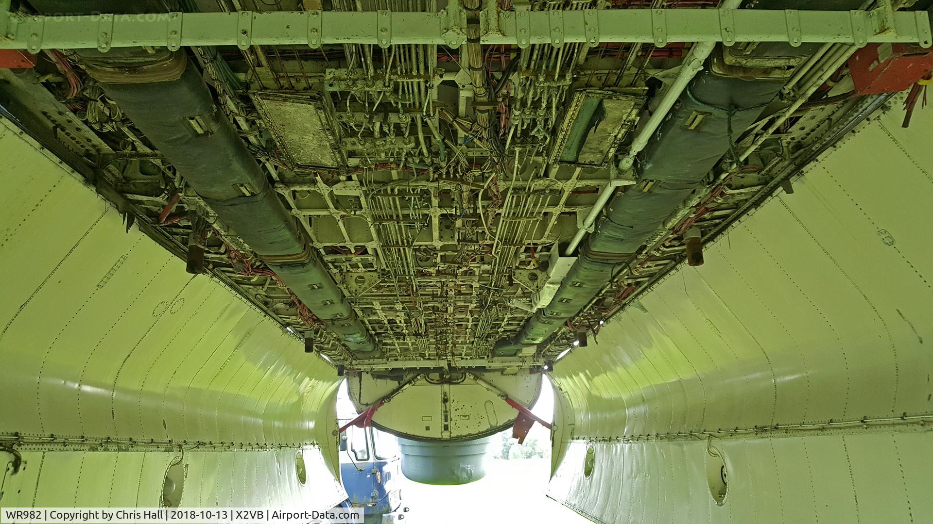 WR982, 1958 Avro 716 Shackleton MR.3/3 C/N 8106M, Gatwick Aviation Museum