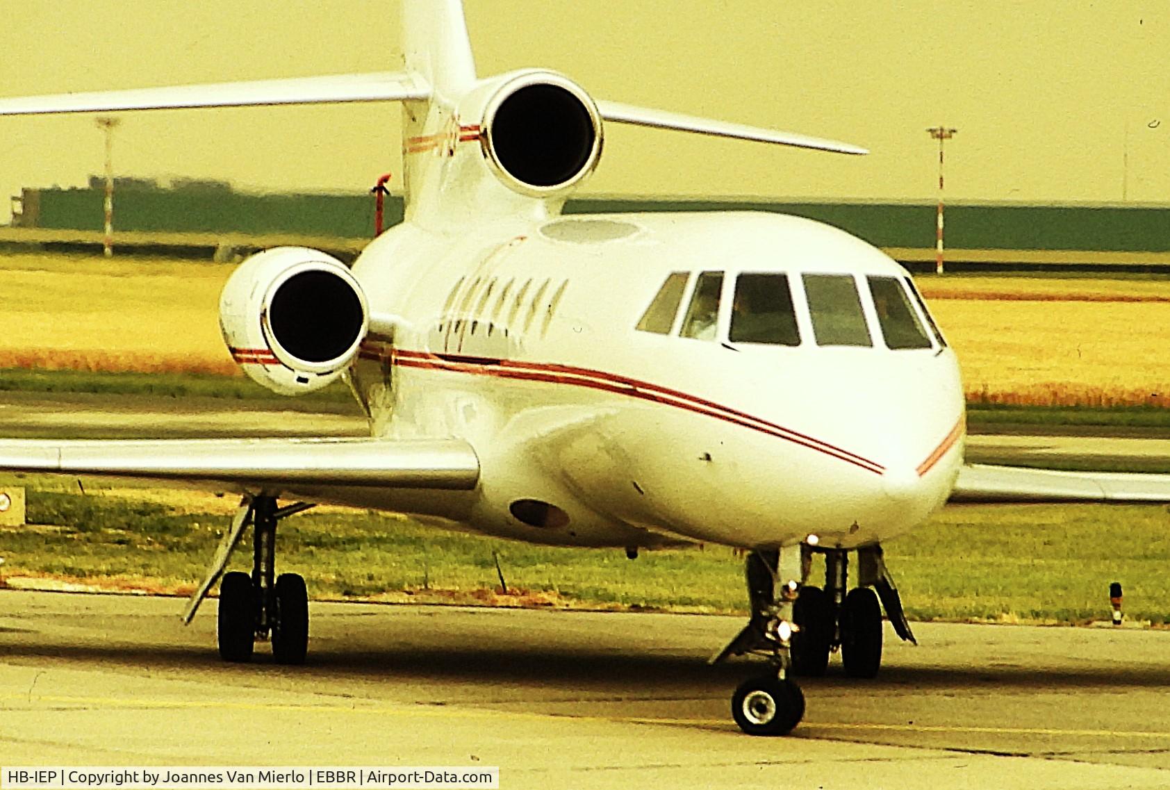 HB-IEP, 1981 Dassault Falcon 50 C/N 067, ex-slide