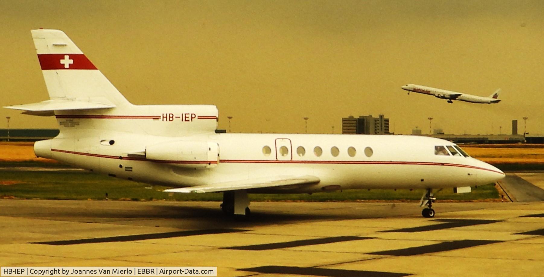 HB-IEP, 1981 Dassault Falcon 50 C/N 067, ex-slide