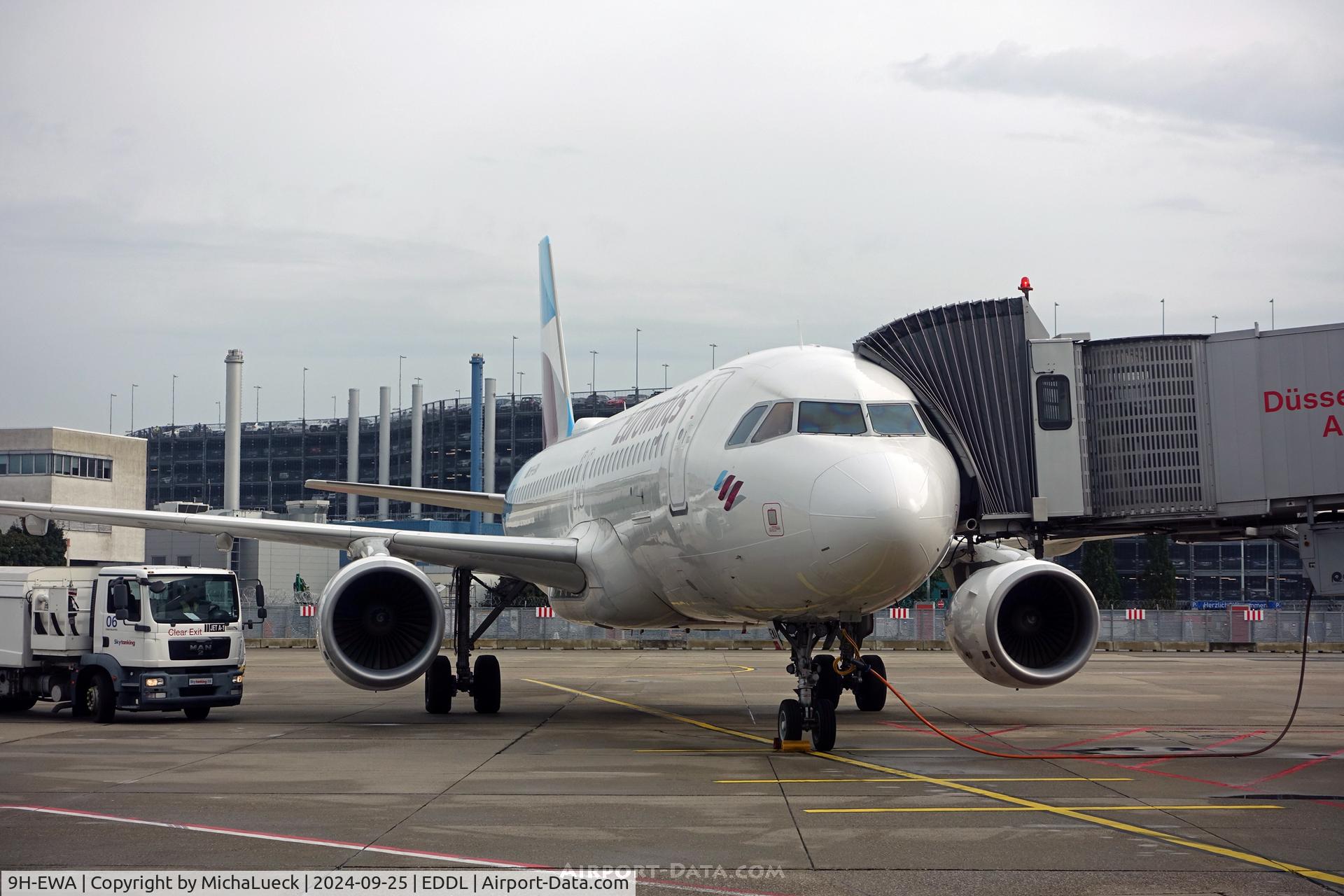 9H-EWA, 2016 Airbus 320-214 C/N 6953, At Düsseldorf